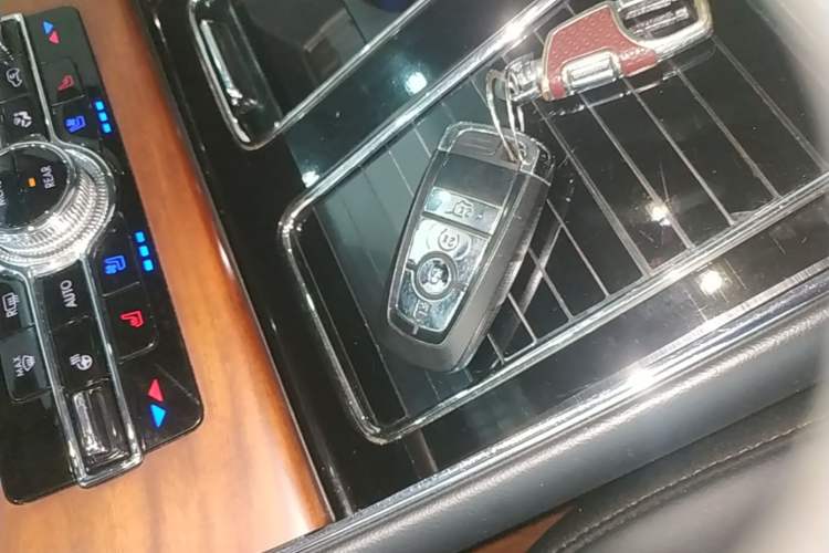 Used Lincoln Aviator 2021 3.0T V6 Four-Wheel Drive Luxury Edition Vehicle Key