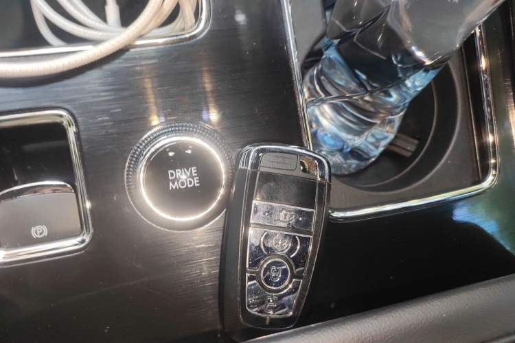 Used Lincoln Aviator 2021 3.0T V6 Four-Wheel Drive Zunya Edition Vehicle Key