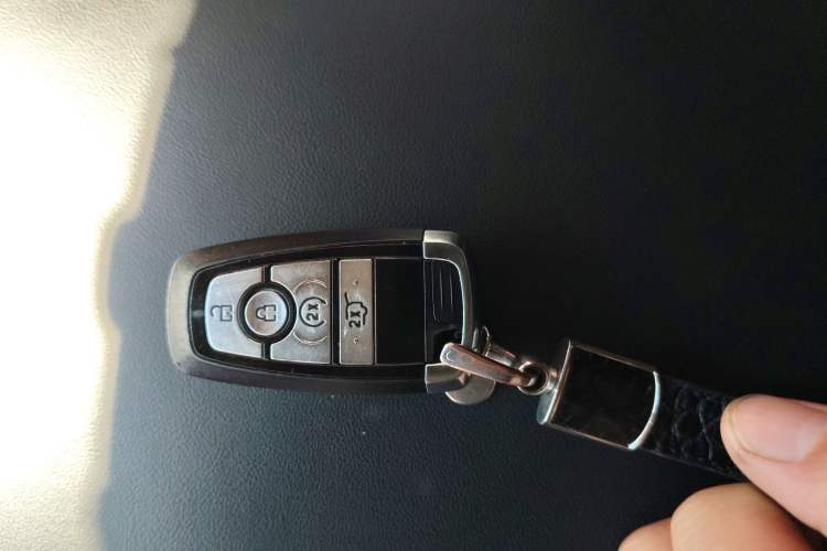 Used Lincoln Aviator 2021 3.0T V6 Two-Wheel Drive Zunyue Edition Vehicle Key