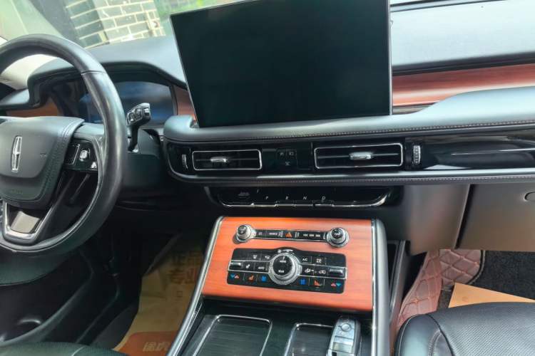 Used Lincoln Aviator 2021 3.0T V6 Four-Wheel Drive Zunya Edition Audio And AC Panel