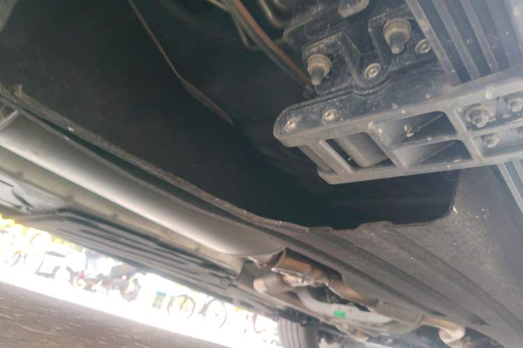 Used Lincoln Aviator 2021 3.0T V6 All-Wheel-Drive Executive Edition Chassis Rear Right