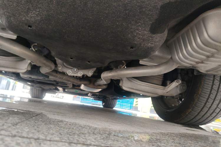 Used Lincoln Aviator 2021 3.0T V6 All-Wheel-Drive Executive Edition Chassis Rear