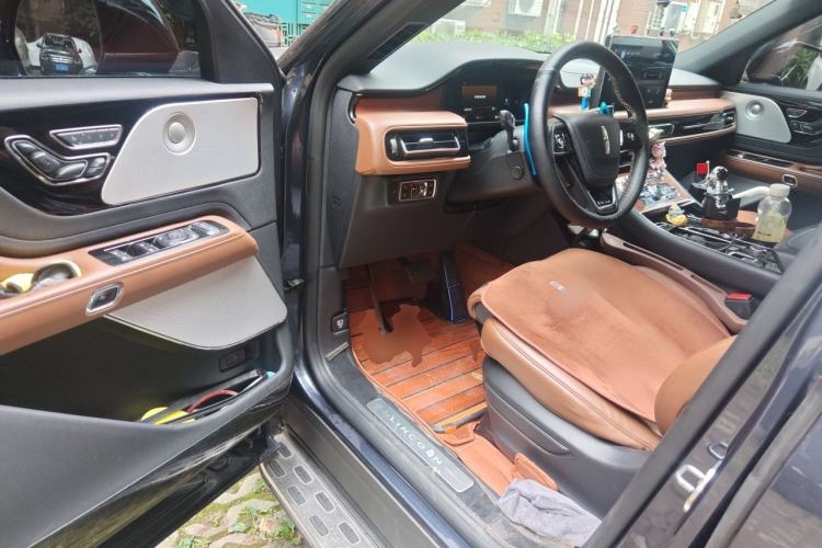 Used Lincoln Aviator 2021 3.0T V6 All-Wheel-Drive Executive Edition Driver Seat