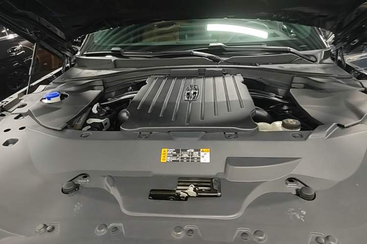 Used Lincoln Aviator 2021 3.0T V6 All-Wheel-Drive Executive Edition Engine Bay