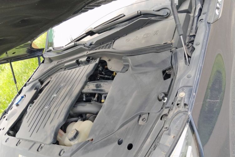 Used Lincoln Aviator 2021 3.0T V6 Four-Wheel Drive Zunya Edition Engine Bay Left