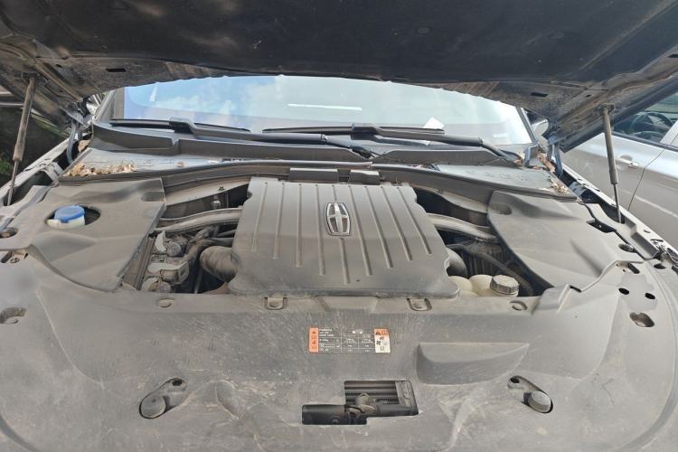 Used Lincoln Aviator 2021 3.0T V6 All-Wheel-Drive Executive Edition Engine Bay