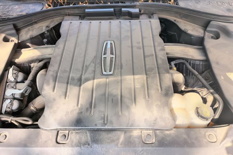 Used Lincoln Aviator 2021 3.0T V6 Four-Wheel Drive Zunya Edition Engine Bay