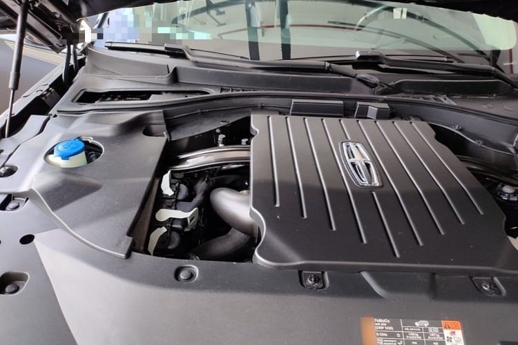 Used Lincoln Aviator 2021 3.0T V6 Four-Wheel Drive Luxury Edition Engine Bay Right