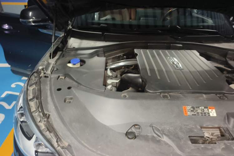 Used Lincoln Aviator 2021 3.0T V6 All-Wheel-Drive Executive Edition Engine Bay Right