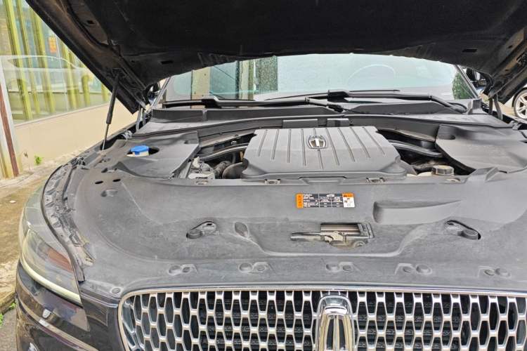 Used Lincoln Aviator 2021 3.0T V6 Four-Wheel Drive Zunya Edition Engine Bay Right