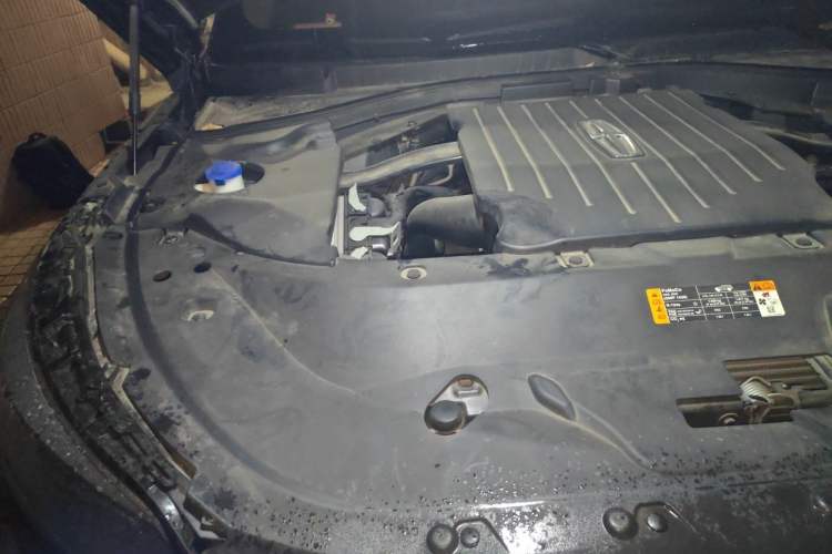 Used Lincoln Aviator 2021 3.0T V6 Four-Wheel Drive Luxury Edition Engine Bay Right