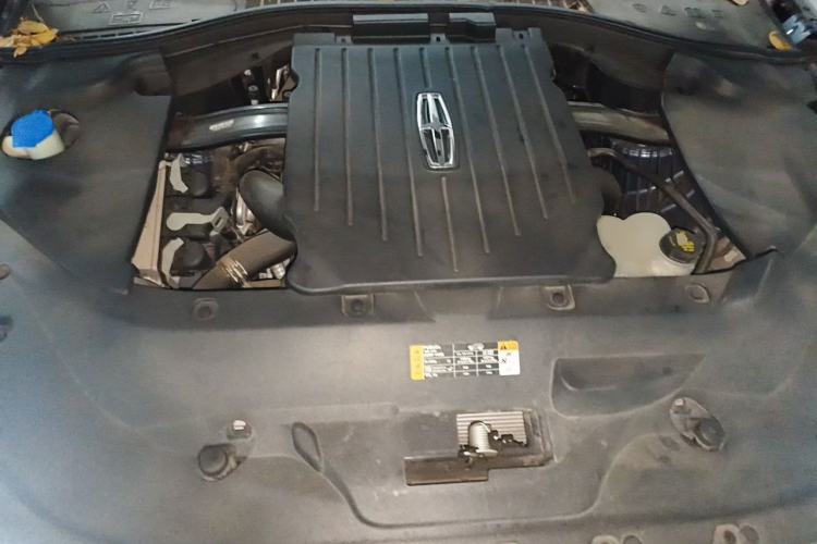 Used Lincoln Aviator 2021 3.0T V6 All-Wheel-Drive Executive Edition Engine Bay