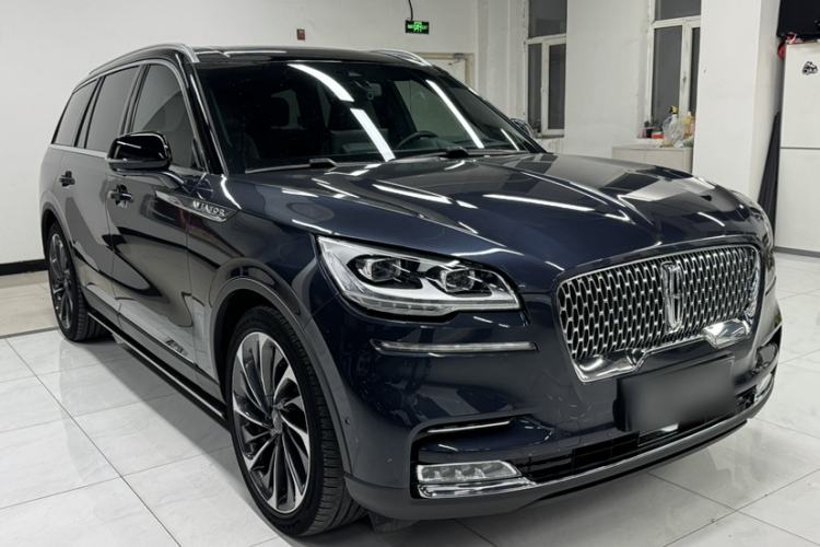 Used Lincoln Aviator 2021 3.0T V6 All-Wheel-Drive Executive Edition Exterior 2