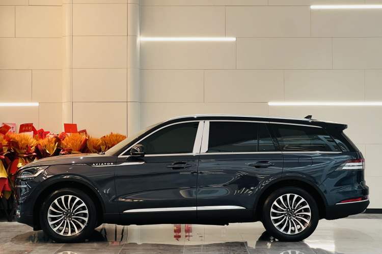 Used Lincoln Aviator 2021 3.0T V6 Four-Wheel Drive Zunya Edition Exterior 3