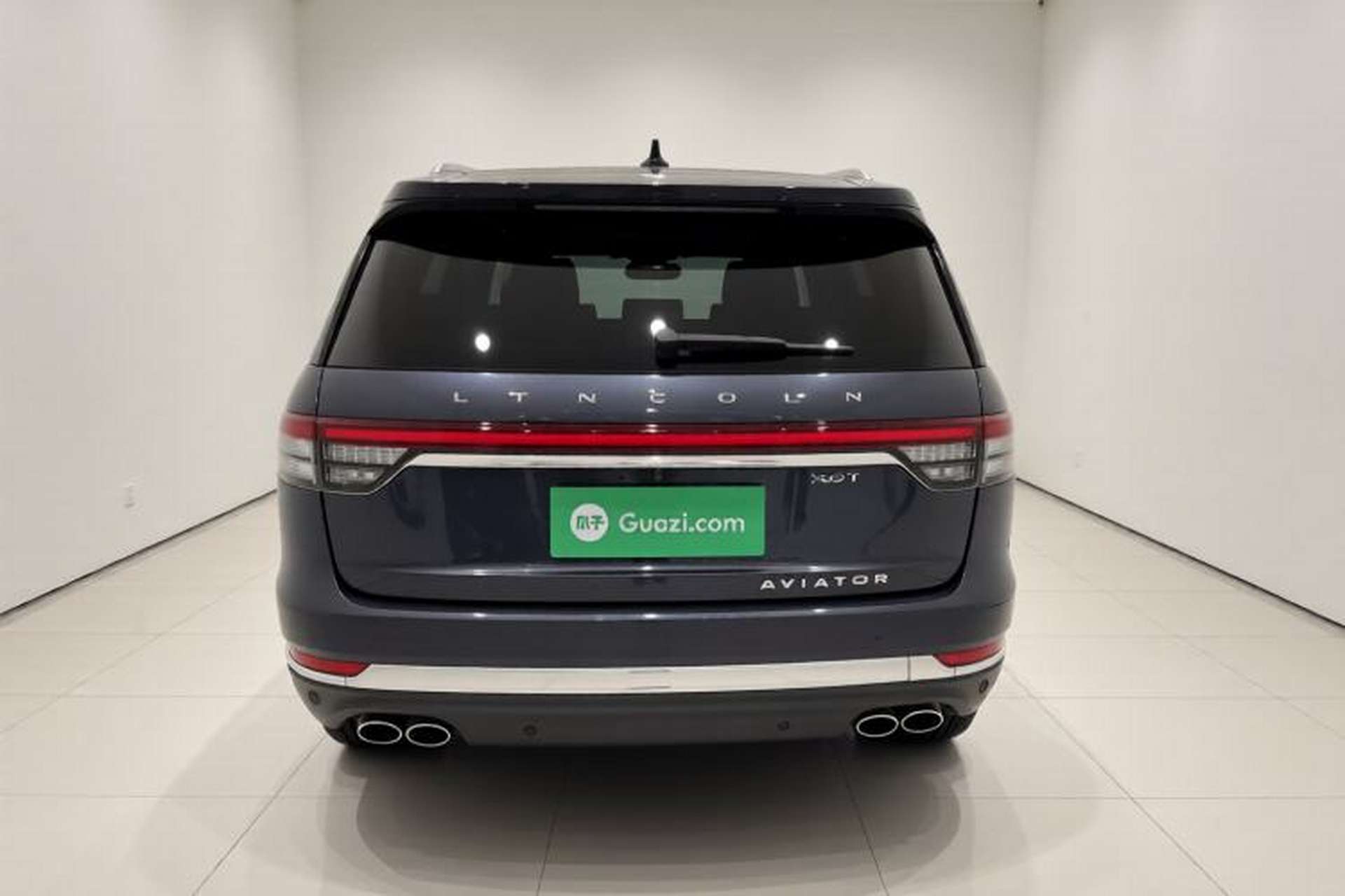 Used Lincoln Aviator 2021 3.0T V6 All-Wheel-Drive Executive Edition Exterior 4
