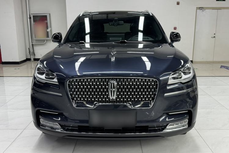 Used Lincoln Aviator 2021 3.0T V6 All-Wheel-Drive Executive Edition Exterior 4