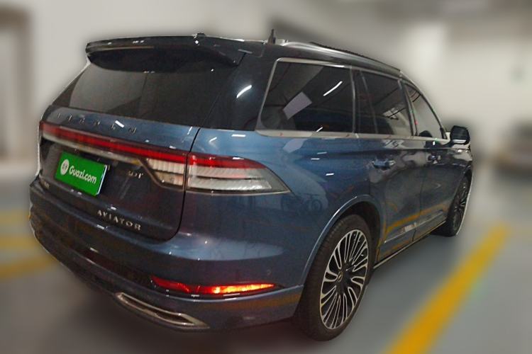 Used Lincoln Aviator 2021 3.0T V6 All-Wheel-Drive Executive Edition Exterior 5