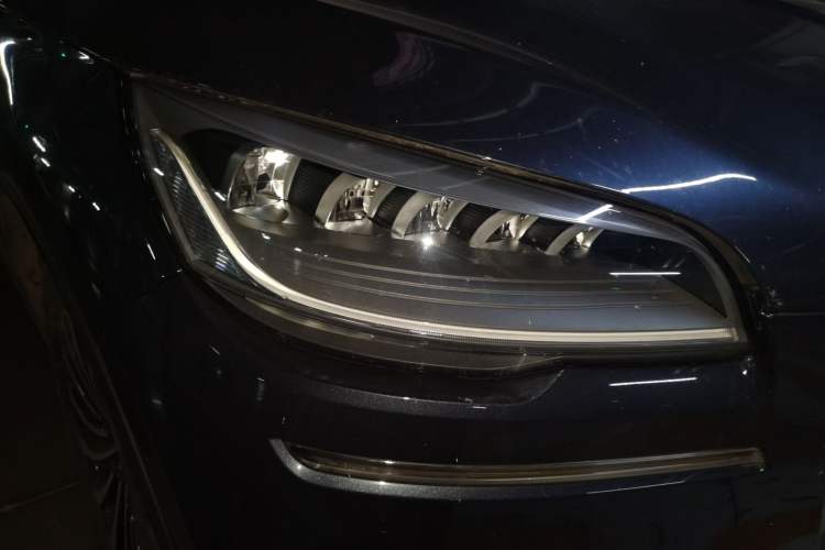 Used Lincoln Aviator 2021 3.0T V6 Four-Wheel Drive Zunya Edition Exterior 6