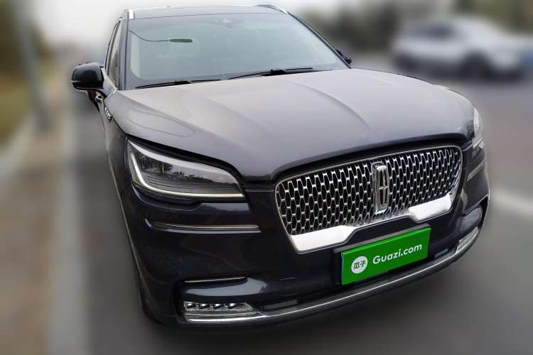 Used Lincoln Aviator 2021 3.0T V6 Four-Wheel Drive Luxury Edition Front Right 45 Deg