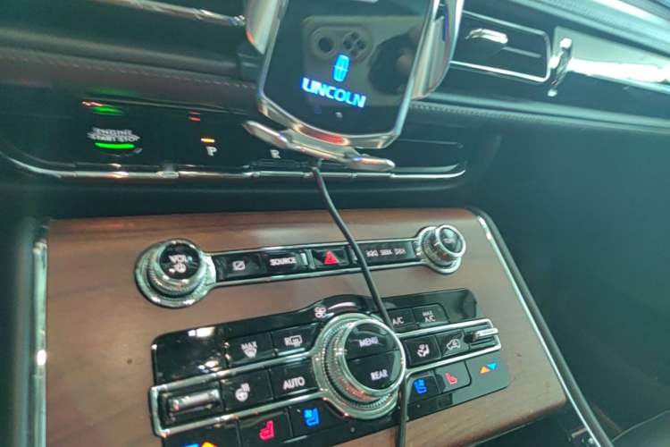 Used Lincoln Aviator 2021 3.0T V6 Four-Wheel Drive Luxury Edition Gear Lever