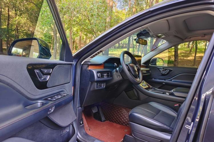 Used Lincoln Aviator 2021 3.0T V6 Four-Wheel Drive Luxury Edition Interior 1