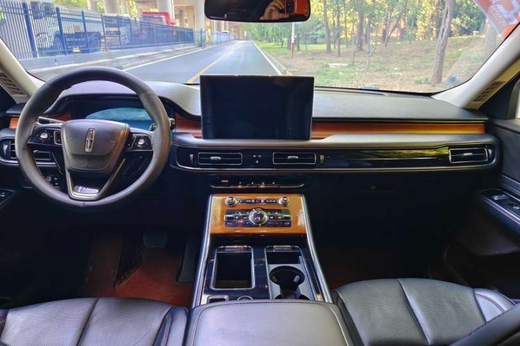 Used Lincoln Aviator 2021 3.0T V6 Four-Wheel Drive Luxury Edition Interior 2