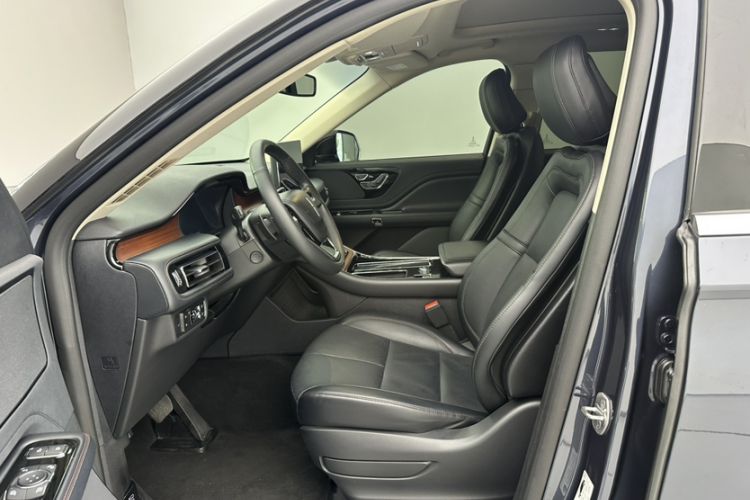 Used Lincoln Aviator 2021 3.0T V6 Four-Wheel Drive Luxury Edition Interior 3