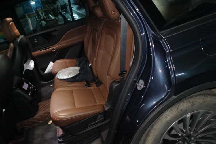 Used Lincoln Aviator 2021 3.0T V6 Four-Wheel Drive Zunya Edition Interior 4