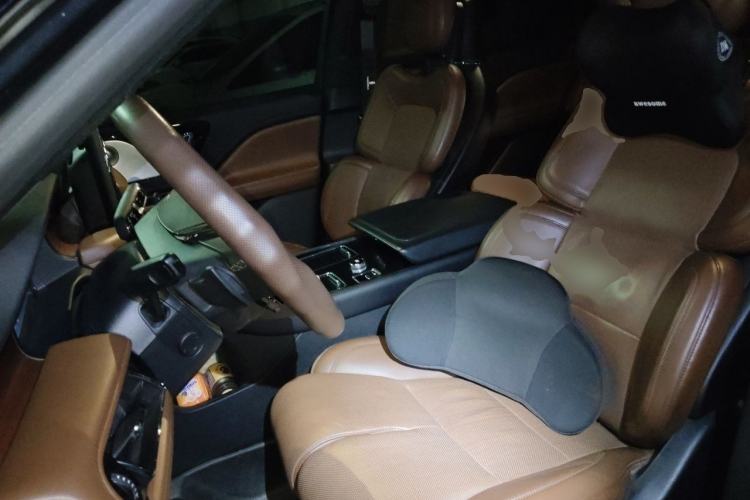 Used Lincoln Aviator 2021 3.0T V6 All-Wheel-Drive Executive Edition Left Front Seat