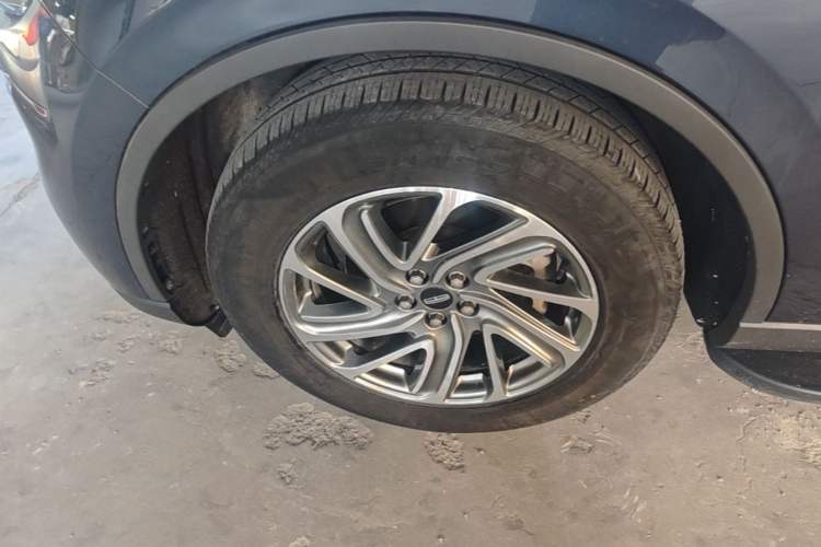 Used Lincoln Aviator 2021 3.0T V6 Four-Wheel Drive Luxury Edition Left Front Wheel Hub