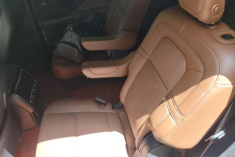 Used Lincoln Aviator 2021 3.0T V6 Four-Wheel Drive Zunya Edition Left Rear Seat