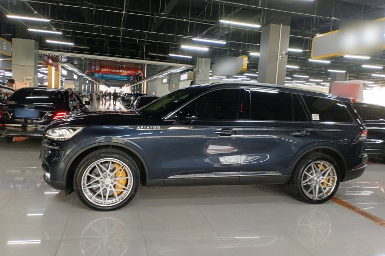 Used Lincoln Aviator 2021 3.0T V6 Four-Wheel Drive Luxury Edition Left Side