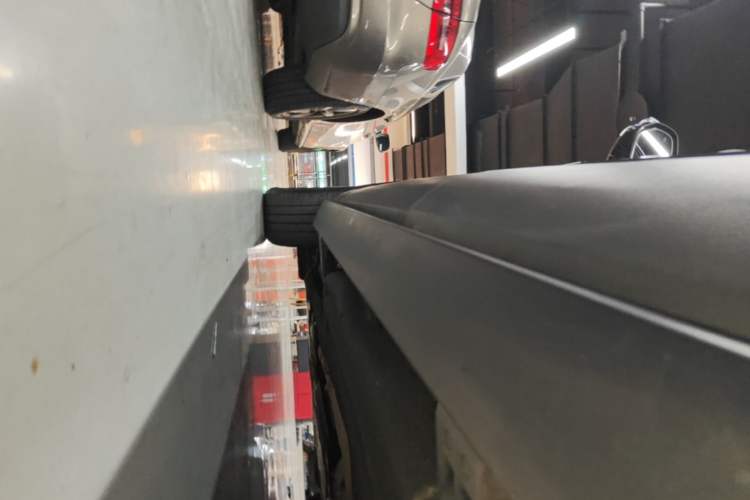 Used Lincoln Aviator 2021 3.0T V6 Four-Wheel Drive Luxury Edition Left Side Sill