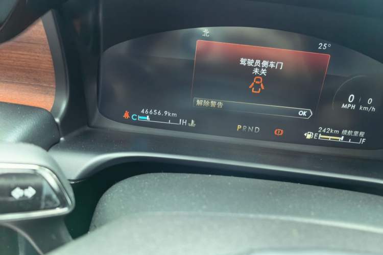Used Lincoln Aviator 2021 3.0T V6 Four-Wheel Drive Zunya Edition Odometer Close Up