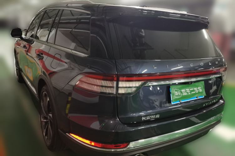 Used Lincoln Aviator 2021 3.0T V6 All-Wheel-Drive Executive Edition Rear Left 45 Deg