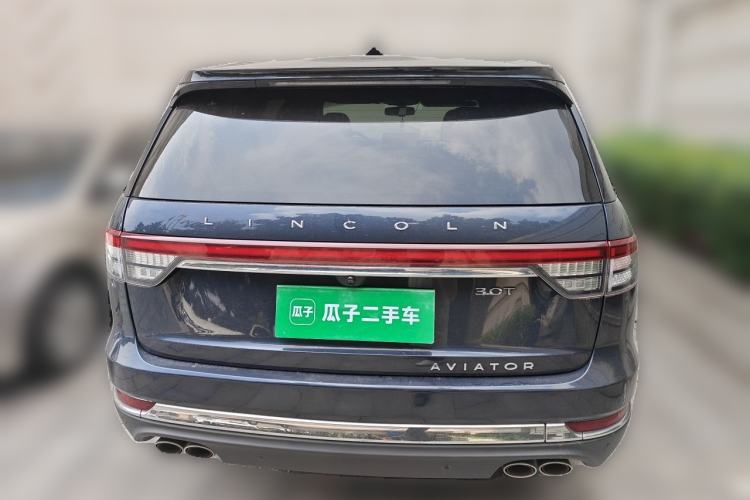 Used Lincoln Aviator 2021 3.0T V6 All-Wheel-Drive Executive Edition Rear
