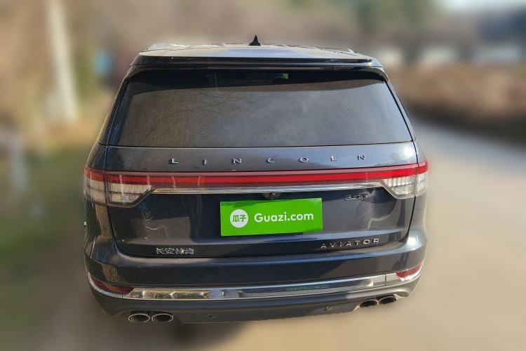 Used Lincoln Aviator 2021 3.0T V6 All-Wheel-Drive Executive Edition Rear