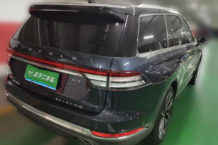 Used Lincoln Aviator 2021 3.0T V6 All-Wheel-Drive Executive Edition Rear Right 45 Deg