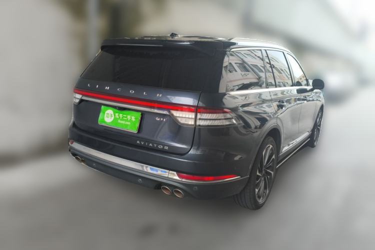 Used Lincoln Aviator 2021 3.0T V6 All-Wheel-Drive Executive Edition Rear Right 45 Deg