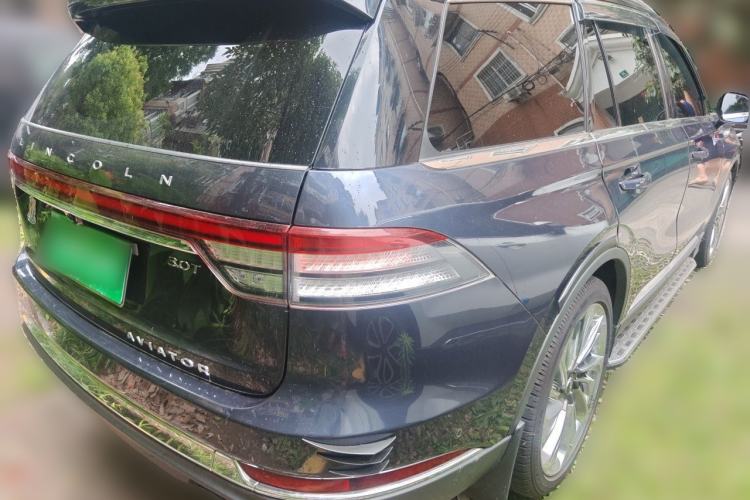 Used Lincoln Aviator 2021 3.0T V6 All-Wheel-Drive Executive Edition Rear Right 45 Deg