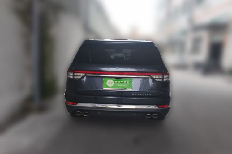 Used Lincoln Aviator 2021 3.0T V6 All-Wheel-Drive Executive Edition Rear