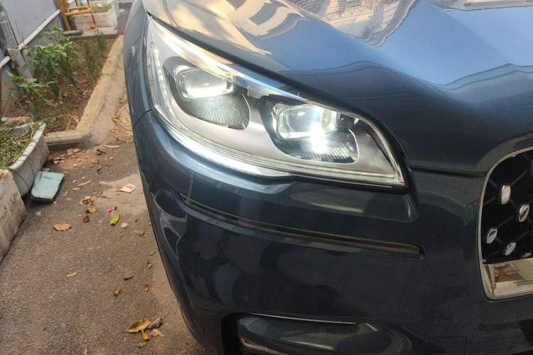 Used Lincoln Aviator 2021 3.0T V6 Four-Wheel Drive Presidential Edition Right Front Headlight