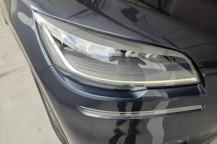 Used Lincoln Aviator 2021 3.0T V6 Four-Wheel Drive Luxury Edition Right Front Headlight