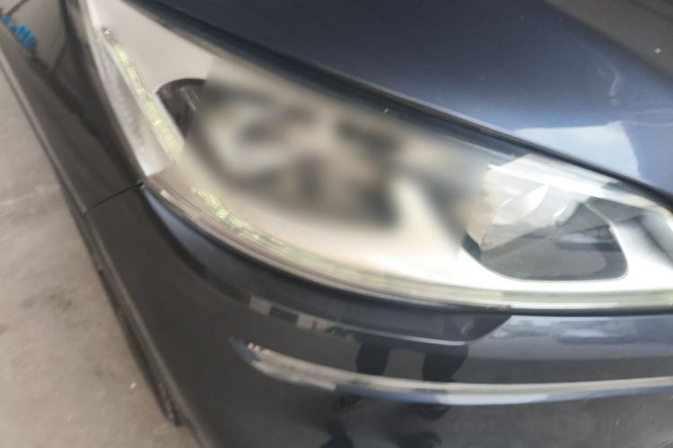 Used Lincoln Aviator 2021 3.0T V6 All-Wheel-Drive Executive Edition Right Front Headlight