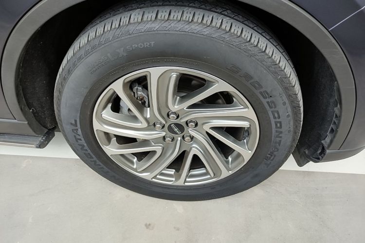 Used Lincoln Aviator 2021 3.0T V6 Four-Wheel Drive Luxury Edition Right Front Wheel Hub