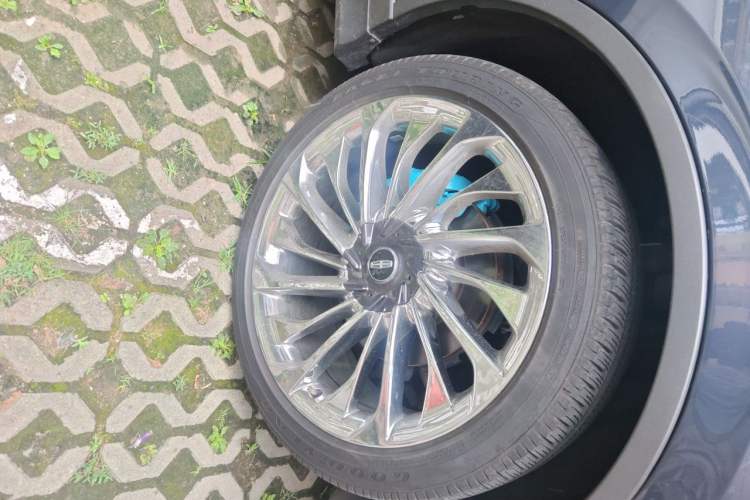 Used Lincoln Aviator 2021 3.0T V6 All-Wheel-Drive Executive Edition Right Front Wheel Hub