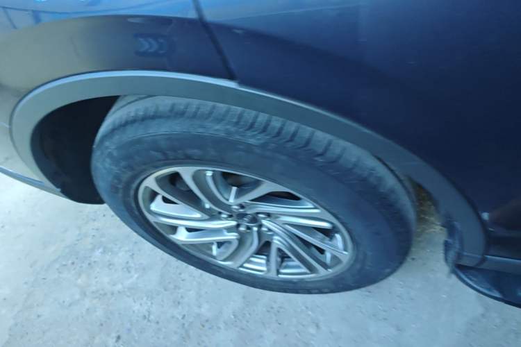 Used Lincoln Aviator 2021 3.0T V6 Four-Wheel Drive Luxury Edition Right Rear Wheel Hub