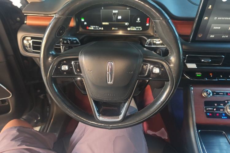 Used Lincoln Aviator 2021 3.0T V6 Four-Wheel Drive Luxury Edition Steering Wheel