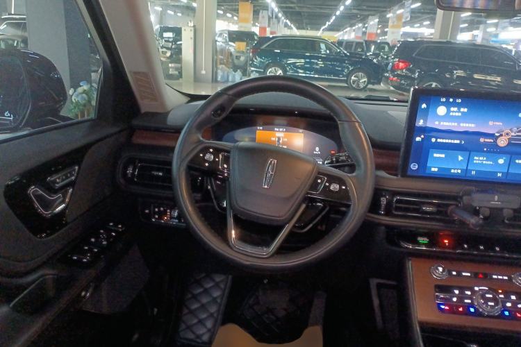 Used Lincoln Aviator 2021 3.0T V6 Four-Wheel Drive Luxury Edition Steering Wheel