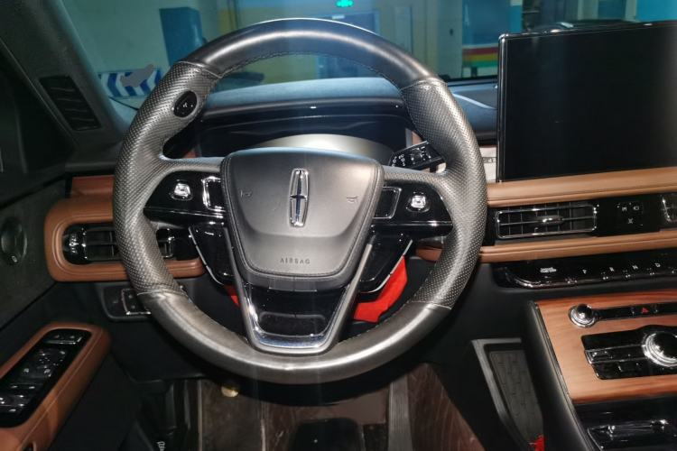 Used Lincoln Aviator 2021 3.0T V6 Four-Wheel Drive Zunya Edition Steering Wheel